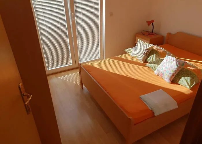 Apartment Estera Makarska